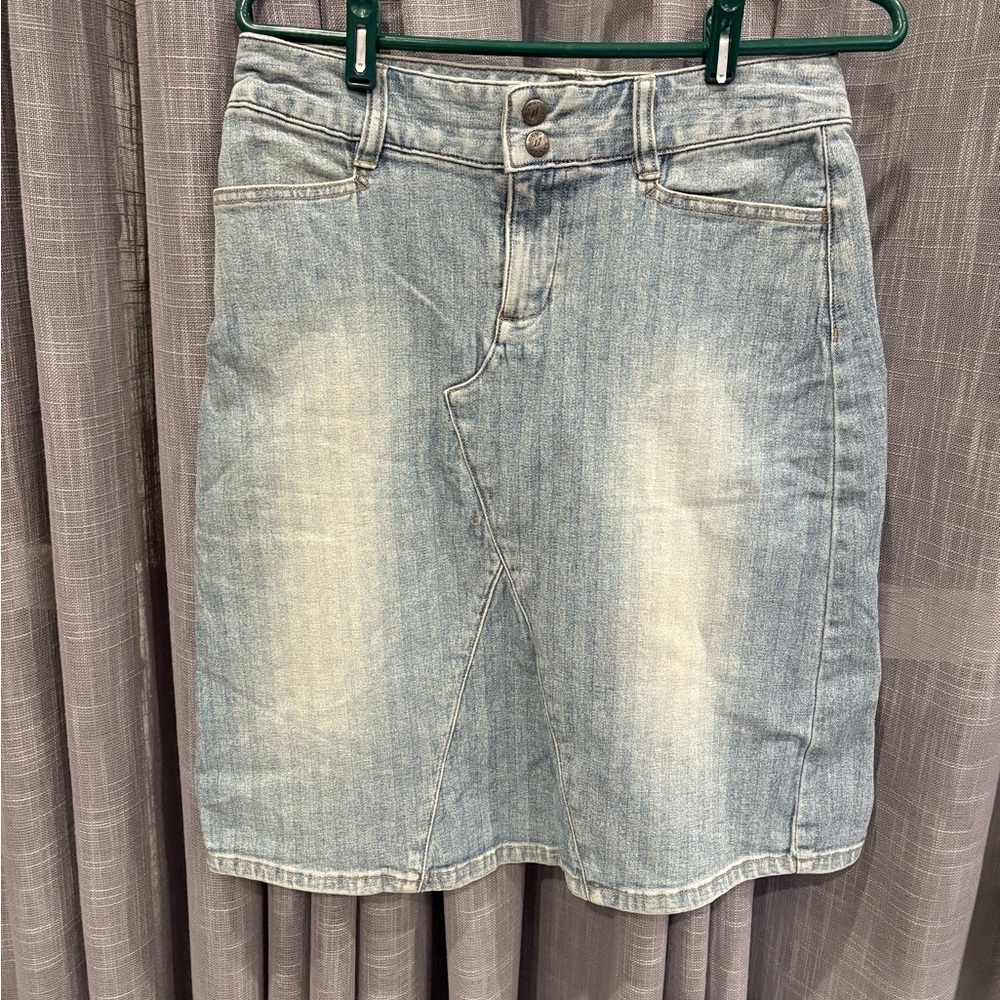 DKNY Light Blue Denim Jeans Y2K vintage retro size 6 casual travel everyday